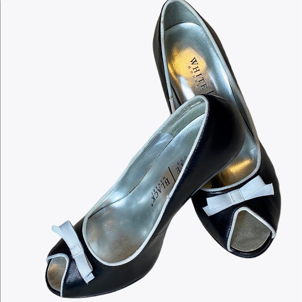 White House Black Market Peep Toe Bow Heels Size 6